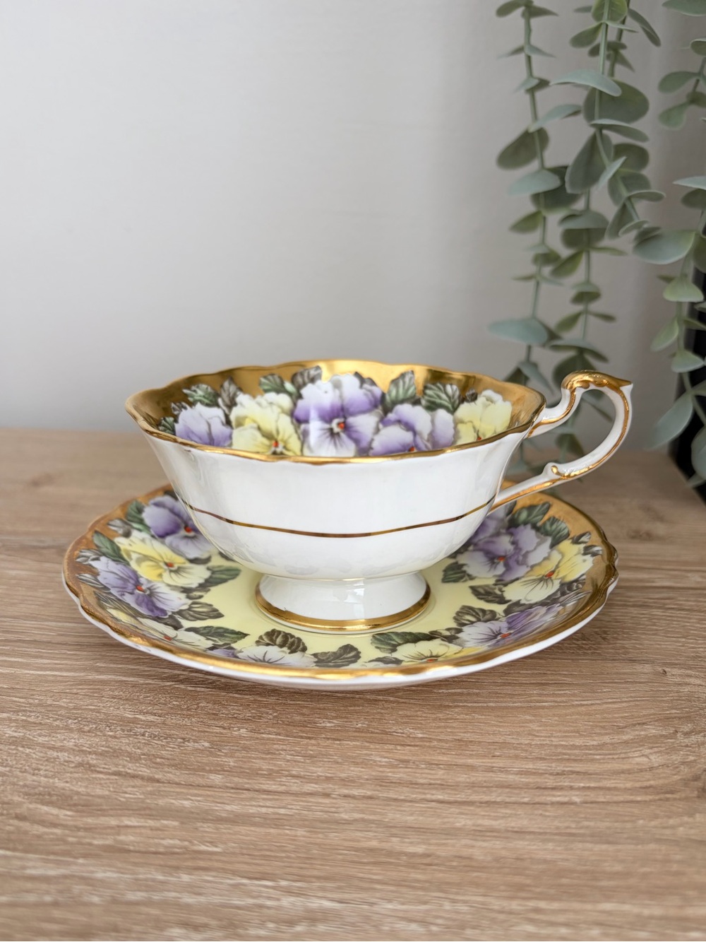 Vintage Paragon England Tea Cup Saucer Yellow Purple Pansies Pattern Gold Rim